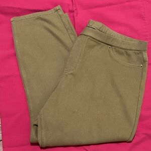 HUE Women's Olive Soft Stretch Utility Pants